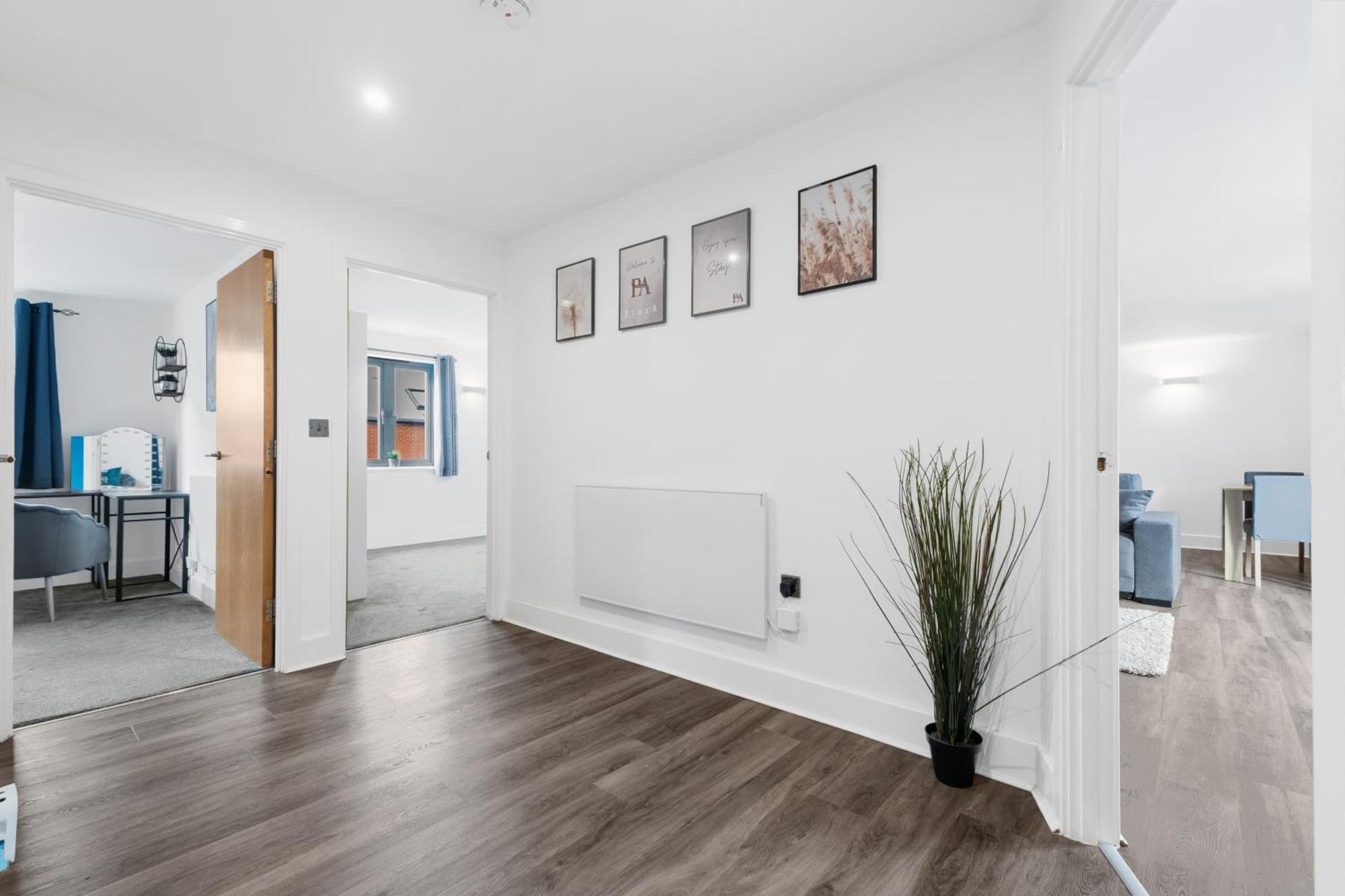 Pluxa Globe - Spacious Apartment In Jq With Parking Birmingham Exteriör bild