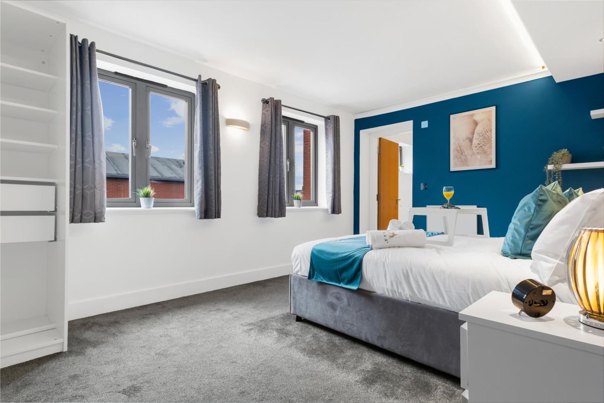 Pluxa Globe - Spacious Apartment In Jq With Parking Birmingham Exteriör bild